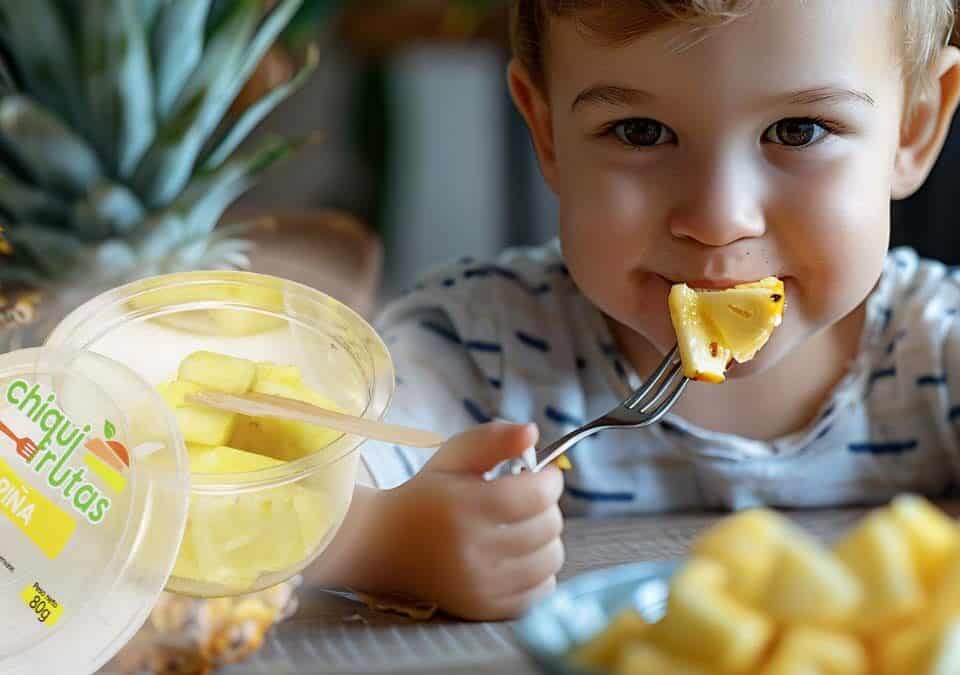 Envases de fruta cortada lista para consumir en máquina de vending escolar