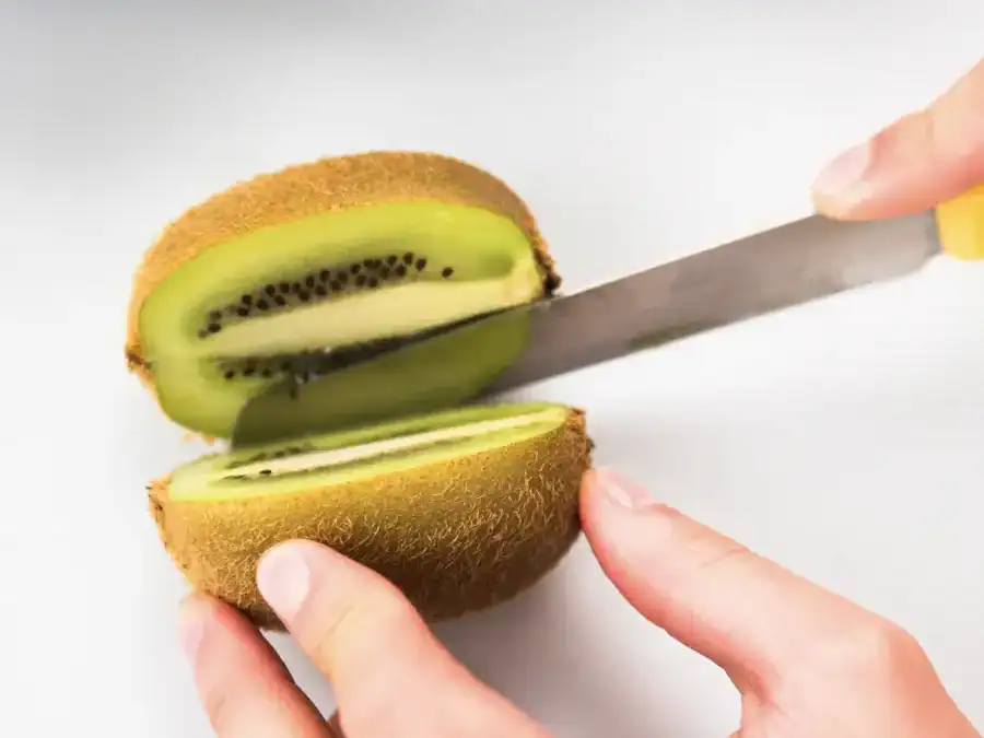 Mitos y verdades sobre la fruta cortada